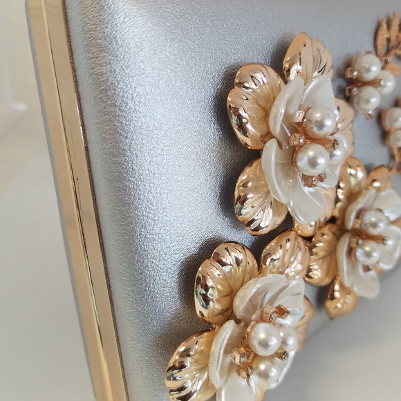 CLUTCH/HANDBAG - Picture 4 of 5